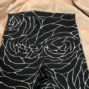 Lululemon yoga pants